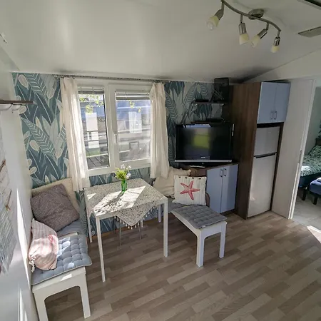 Adria Lido Di , Direct On & Town Колико