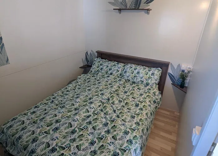 Adria Lido Di , Direct On & Town דירה קוליקו